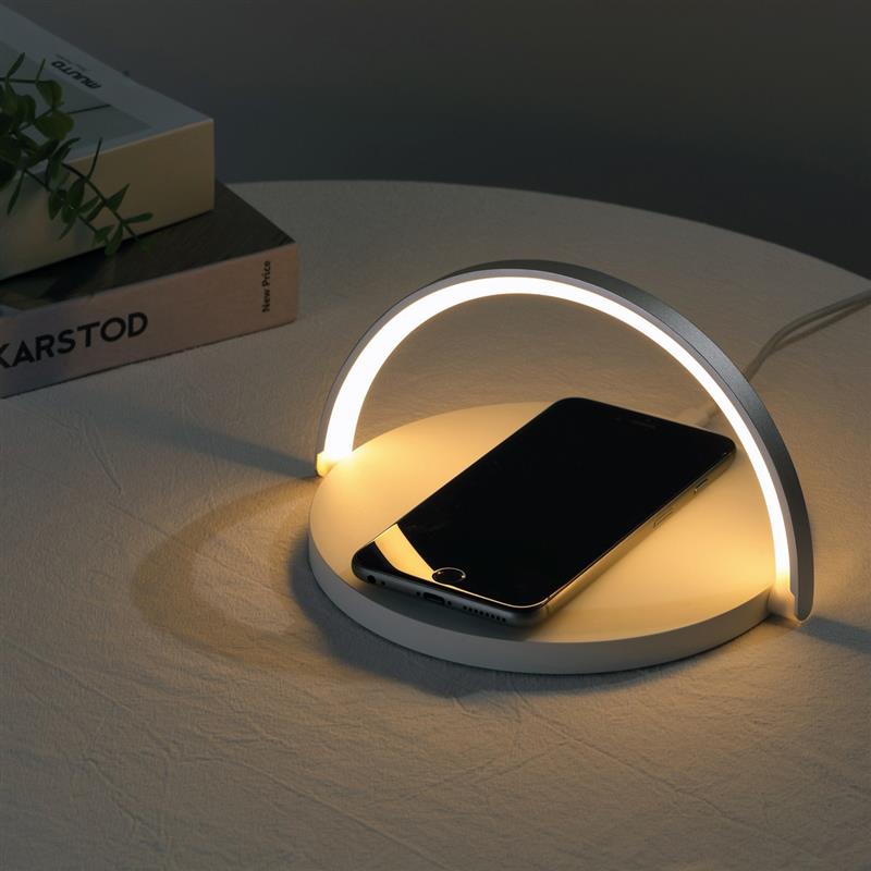 Platinet LED lamp met 10W QI wireless charger met 2A 1 2M USB-Ckabel